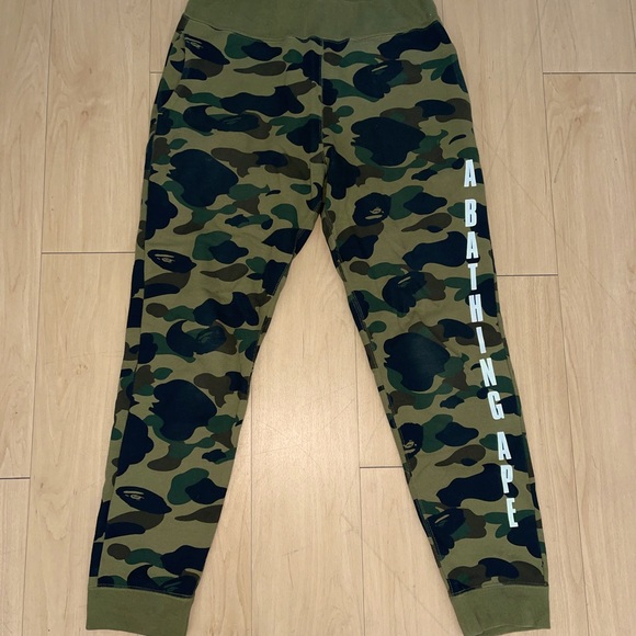 A Bathing Ape Sweatpants - Picture 1 of 3